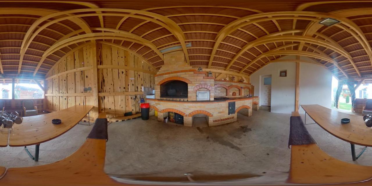 Pensiunea Maya Sîmbăta de Sus Exteriör bild
